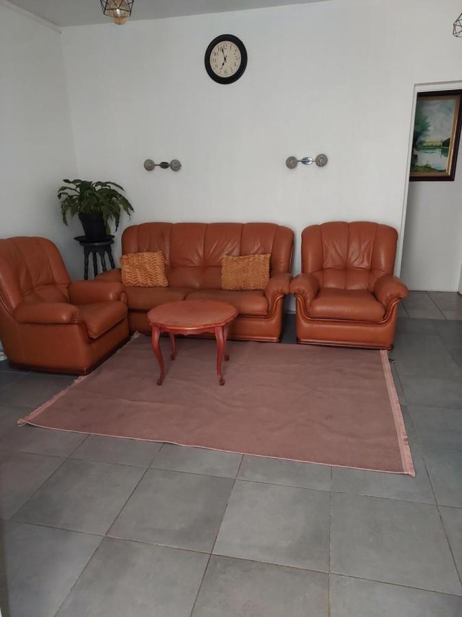 Appartement Meuble Avec Deux Chambres Moulins  Exteriör bild